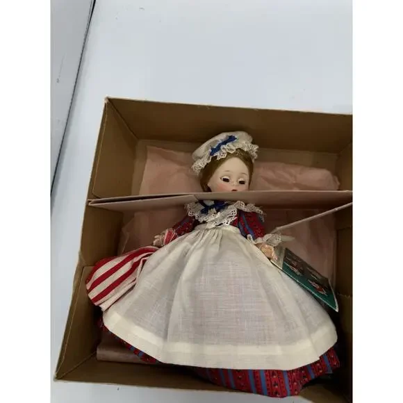 Madame Alexander Betsy Ross Doll Americana Series #431 Dolls